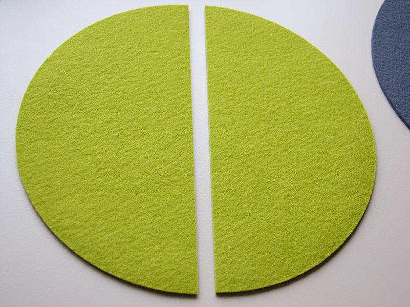 Designfilz: Halbkreise in Hellgrün Design-Wollfilz: Halbreise in Lindgrün