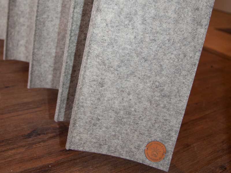 Zick-Zack Filzvorhang Zick.Zack.Design Filzvorhang aus 100% Merinoschurwolle - Das Original kaufen.