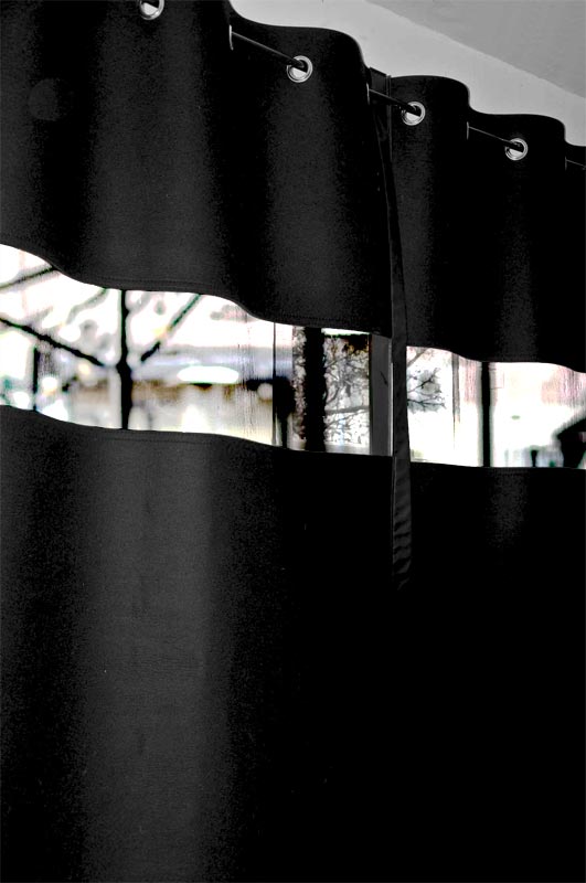Filzvorhang mit Lichtsteifen / Fenster - 100 % Schurwolle Filzvorhang mit Lichtsteifen - 100 % Schurwolle