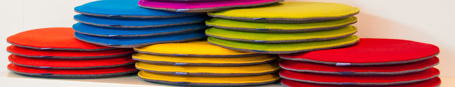 Designfilz aus gefärbter Schurwolle in vielen Farben