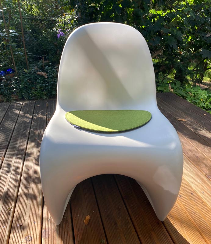 Ovales Sitzpolster aus Filz für den Panton Chair von Vitra Ovales Sitzpolster aus Filz für den Panton Chair von Vitra