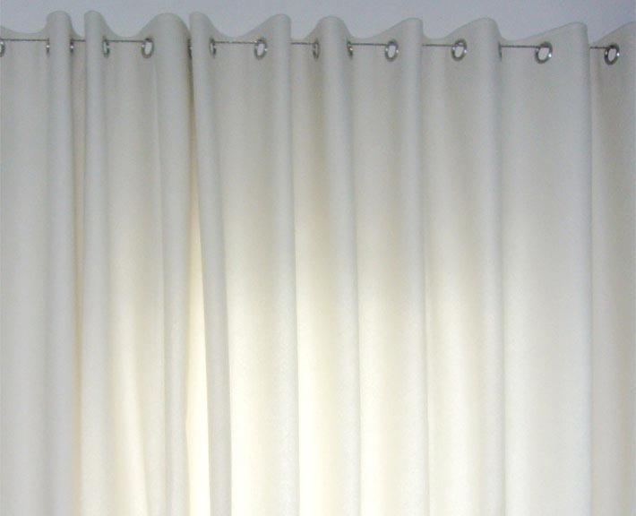 Designfilz Wollweiß - als Vorhang Designfilz Wollweiß - als Vorhang