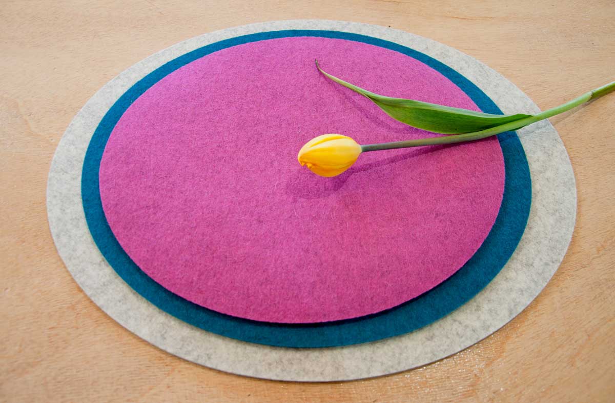Platzset aus Filz - oval Blau, Weiß Magnolie Platzset aus Filz - oval Blau, Weiß Magnolie